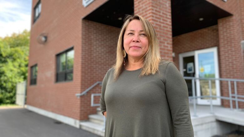 Why this Kanien'kehá:ka community is offering home learning for its students; 