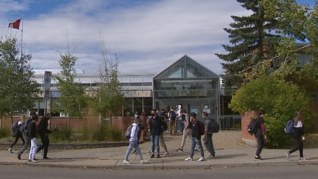 Bowness High School has a confirmed case of COVID-19. Bowness High Schoo