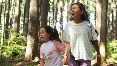 The film Beans was inspired by the childhood experiences of Mohawk filmmaker Tracey Deer. Beans