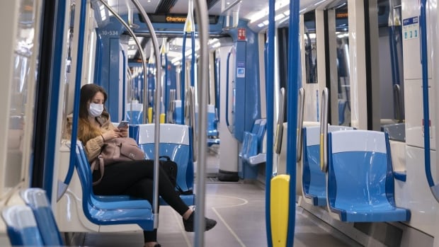 Working, learning at home leaves downtown Montreal empty and businesses struggling | CBC News