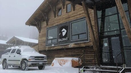 Baldface Lodge on Selkirk Mountains