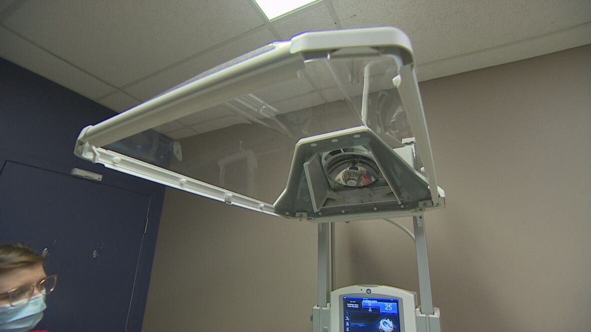 New incubator for neonatal ICU will keep more babies on P.E.I. CBC News