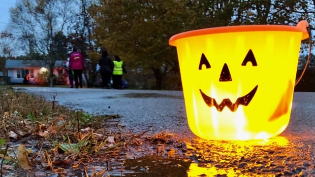 You don�t need to quarantine candy and more tips for a safe Halloween
