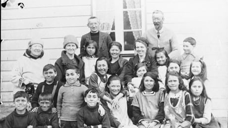 Makkovik school teachers and children in 1929. Makkovik school teachers and children in 1929