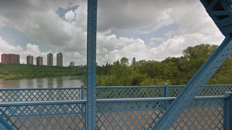 The Riverside Trail is located north of the Dawson Bridge, between the North Saskatchewan River and the Riverside Golf Course. Riverside trail