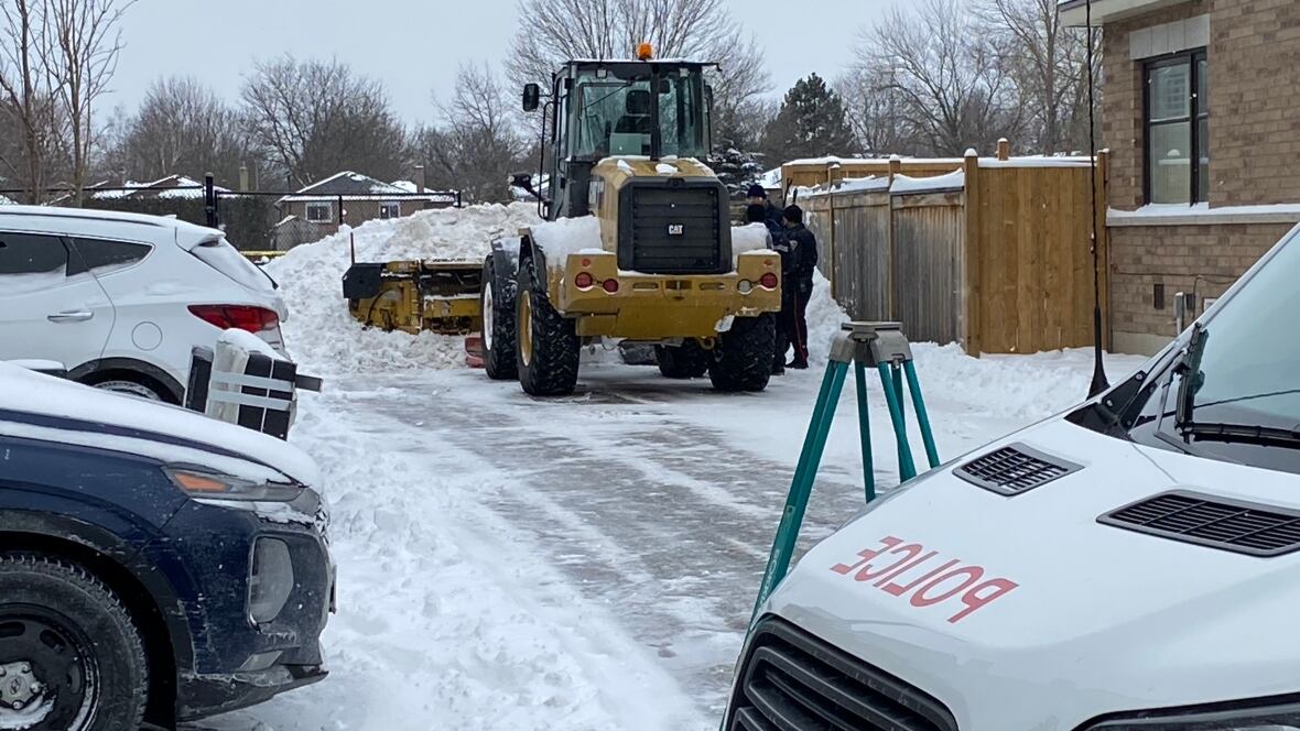 2 school children injured after incident involving snow plow in Whitby