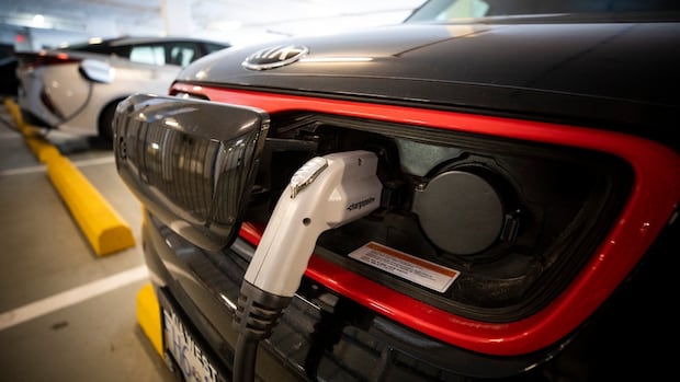 Report calls for all new apartment buildings to have EV charging capability