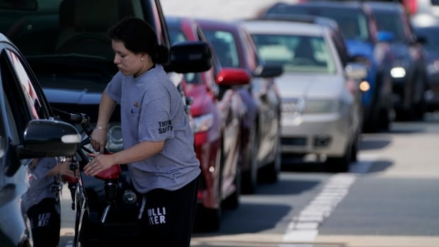 Economist says there are better ways than Sask. fuel rebate plan to offset personal carbon tax income hit