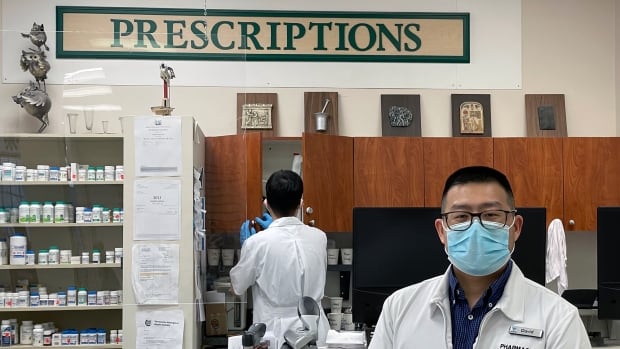 COVID-19 shows pharmacists have bigger role to play in Canada's health-care system, experts say