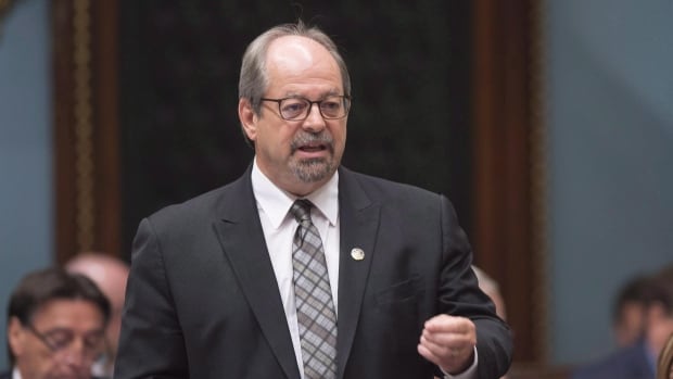 CAQ appoints former Liberal cabinet minister Geoffrey Kelley as Kahnawake negotiator