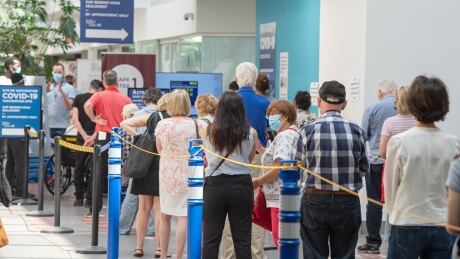 Quebecers 65 and over are now eligible to move up their second vaccination appointment through the online booking system Clic Santé. COVID Que 20210610