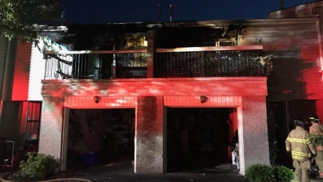Fire fighters extinguished a blaze at 700 Osgoode Drive early Tuesday morning. fire at 700 Osgoode Drive in London