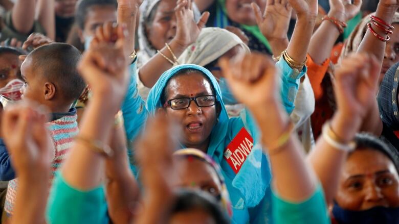 Teacher Haryana Xxx Video - Indian consulate says teachers' lessons on farmer protests could 'poison'  relations with Canada | CBC News