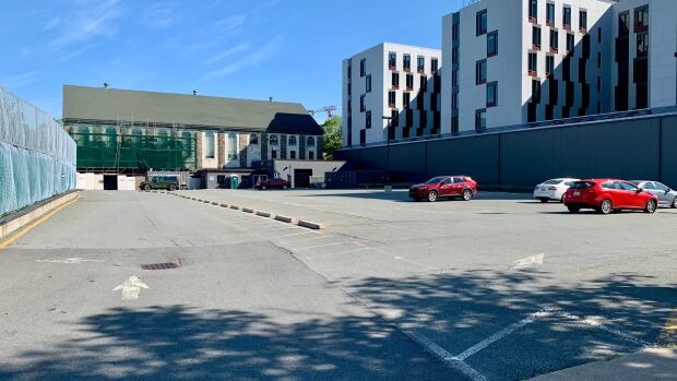 Dalhousie mulls building new event centre with arena