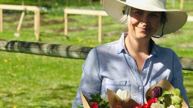 Edmonton family cancels overseas move due to COVID-19, starts B.C. flower farm instead