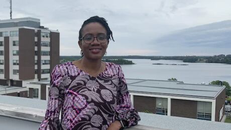 Dr. Omobola Sobanjo has learned French and adapted to life in Quebec's remote Abitibi-Témiscamingue region, where she was one of the key players in the fight against COVID-19. Dr. Omobola Sobanjo