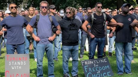 Politicians, medical groups condemn protests outside hospitals across Canada Politicians, medical groups condemn protests outside hospitals across Canada