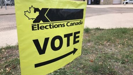 Saskatoon federal election voting station on Spadina Crescent East