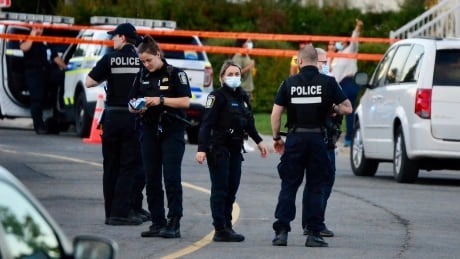 While police secured the scene and investigated the incident, ambulance workers treated seven people, according to a spokesperson with Urgences-santé. ddo collision