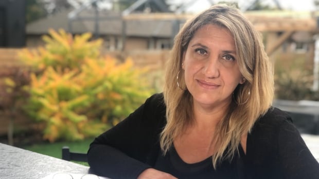 Patients out thousands in deposits to Ontario plastic surgeon who they say disappeared | CBC News