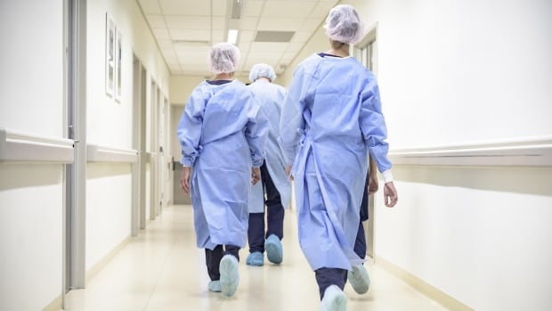 Quebec nurses refuse mandatory overtime this weekend as pandemic adds to pressure