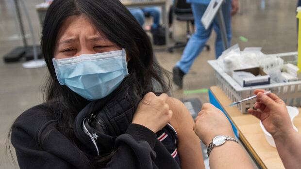 Tackling a fear of needles to increase COVID-19 vaccination rate | CBC News