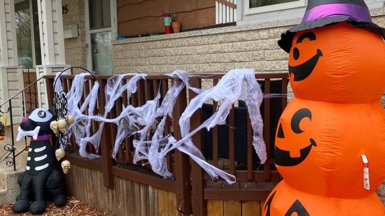 How to have an eco-friendly Halloween | CBC News