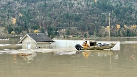 Flooding in Sumas Prairie, Abbotsford, BC.
Taken on 22-Nov, 2021 BC Flooding