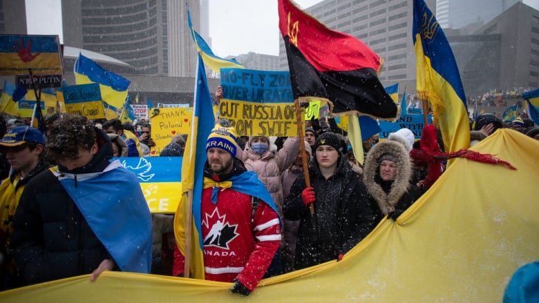 ukrainian girls protest indian flag