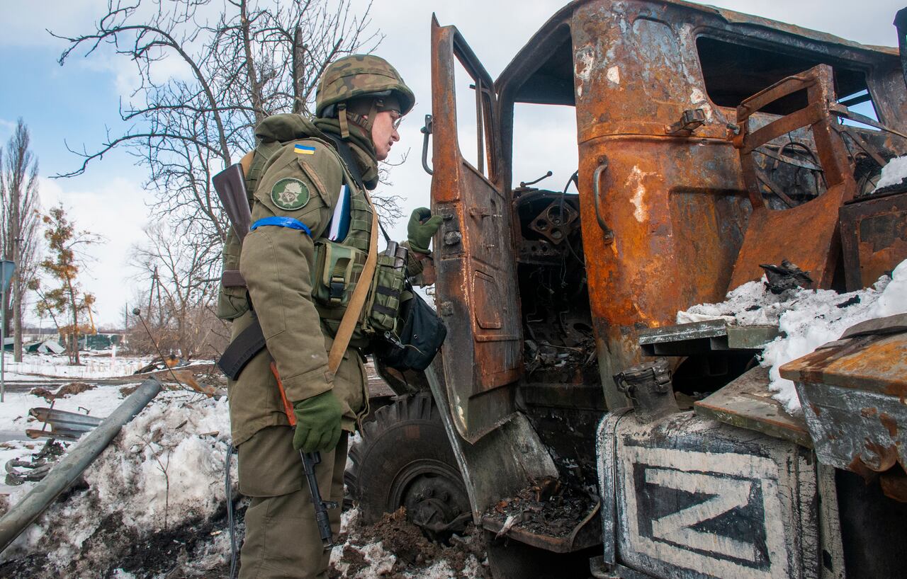 Putins army is stumbling in Ukraine