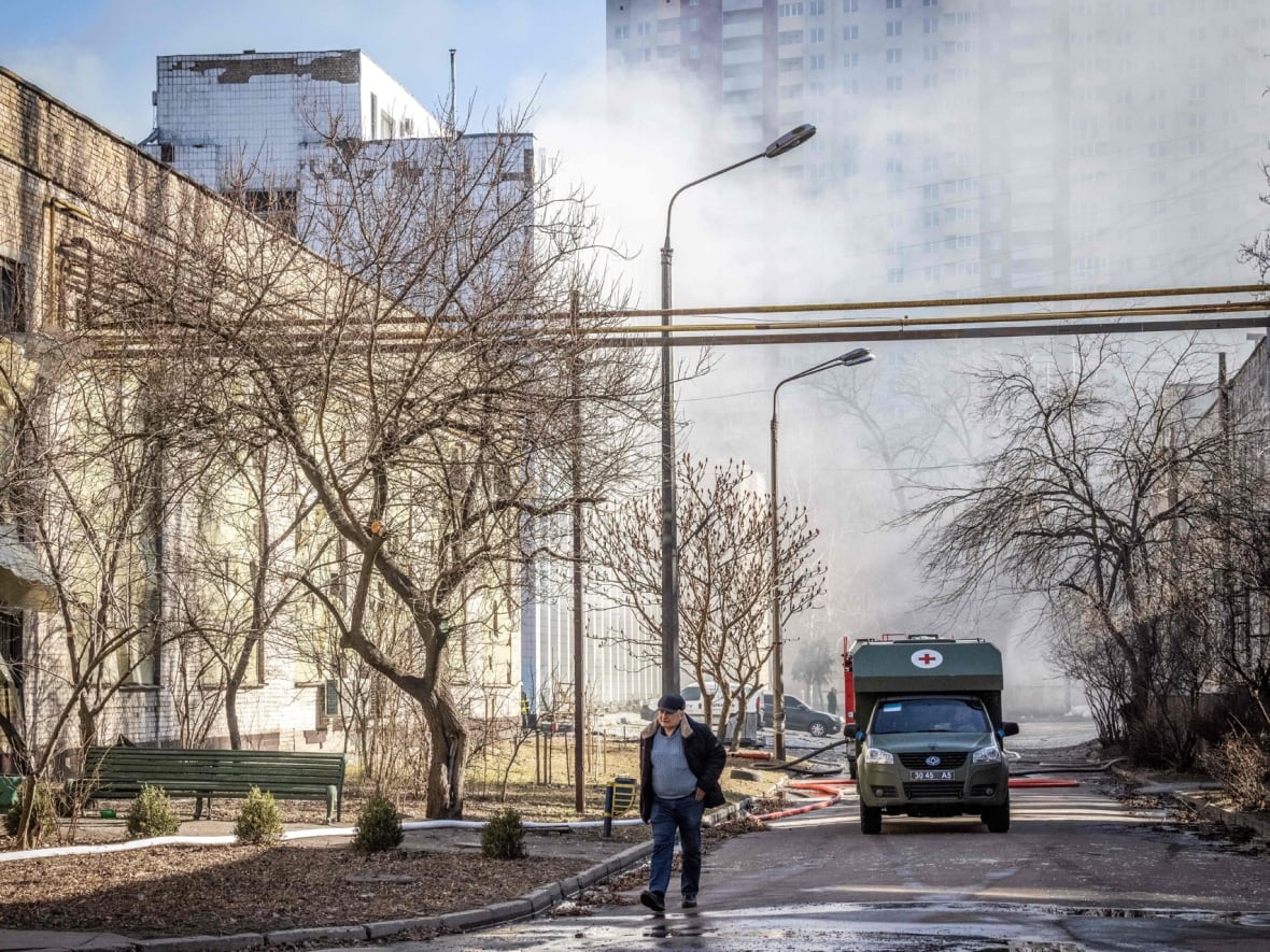 Putins army is stumbling in Ukraine