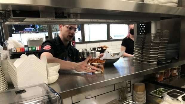 This 93-year-old restaurant chain is changing the way it recruits and keeps workers | CBC News