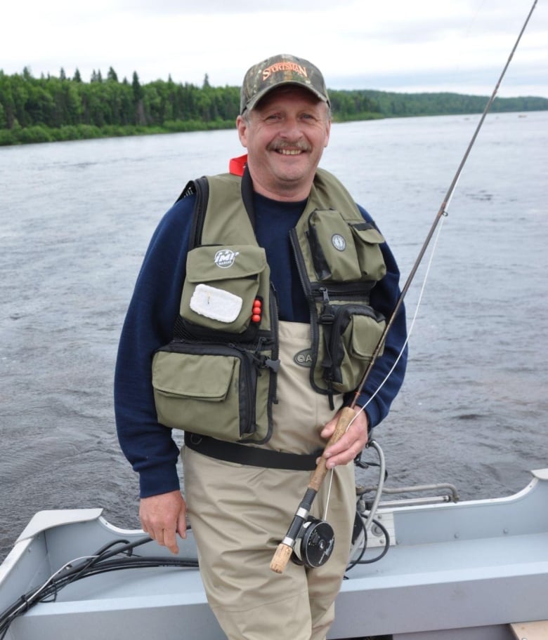 Why you need a Life Jacket for Fishing (And How to Choose the Right On –