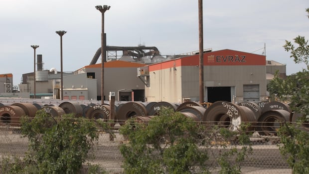 Sask. premier says 'future is bright' for Evraz workers after sale to U.S. company