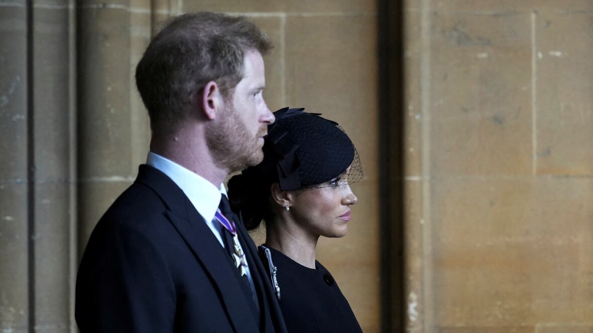 Prince Harry and Meghan's return to the spotlight in U.K. sparks hopes for  'genuine reconnection' with royals | CBC News