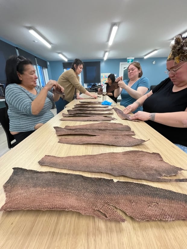 Puvirnituq students turn slimy, smelly fish skins into strong, supple