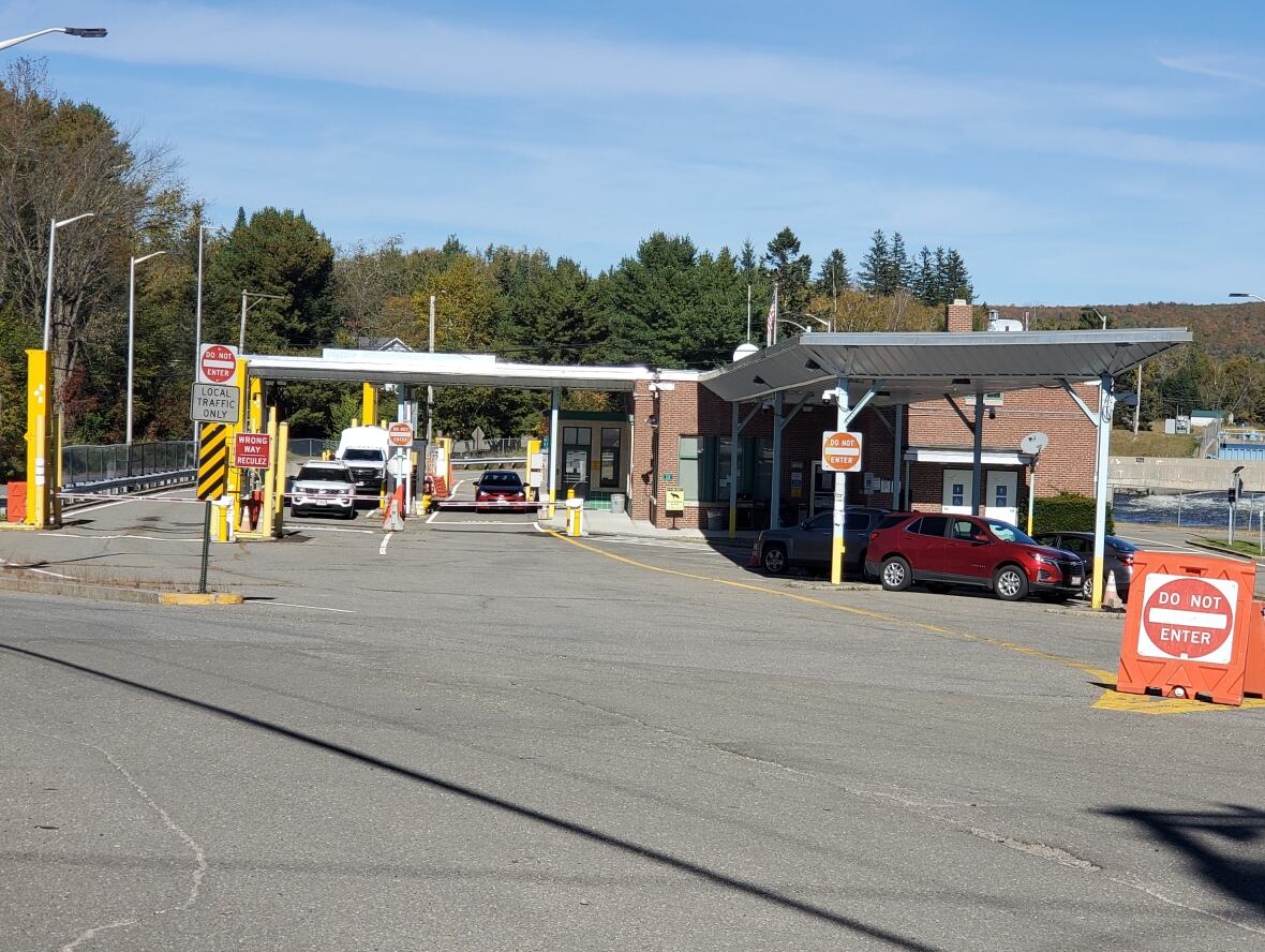 Maine border town closes access to Canada for 12 hours a day CBC News