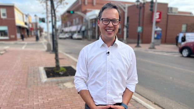 Summerside mayor fears his city will decline under new provincial immigration plan; Dan Kutcher standing on Water Street in Summerside\.