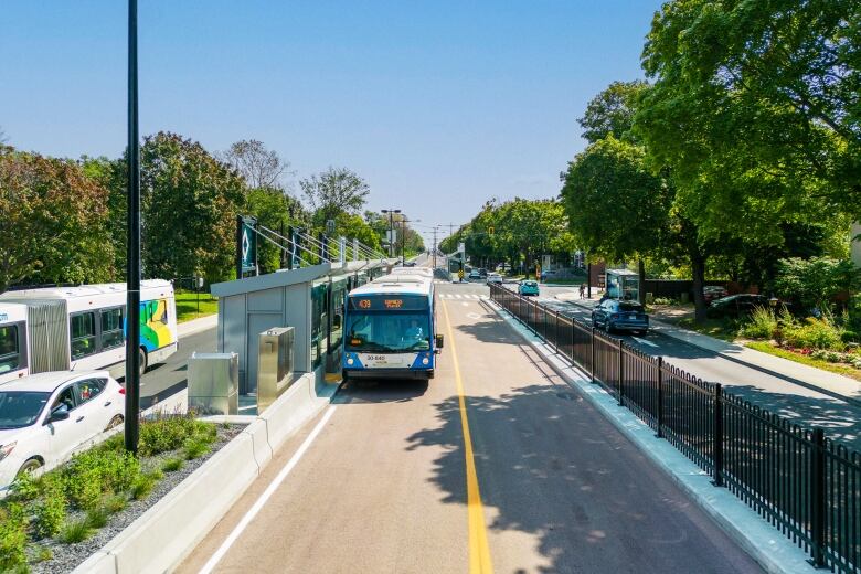 Rapid bus service on Monteal's PieIX Boulevard set to launch CBC News