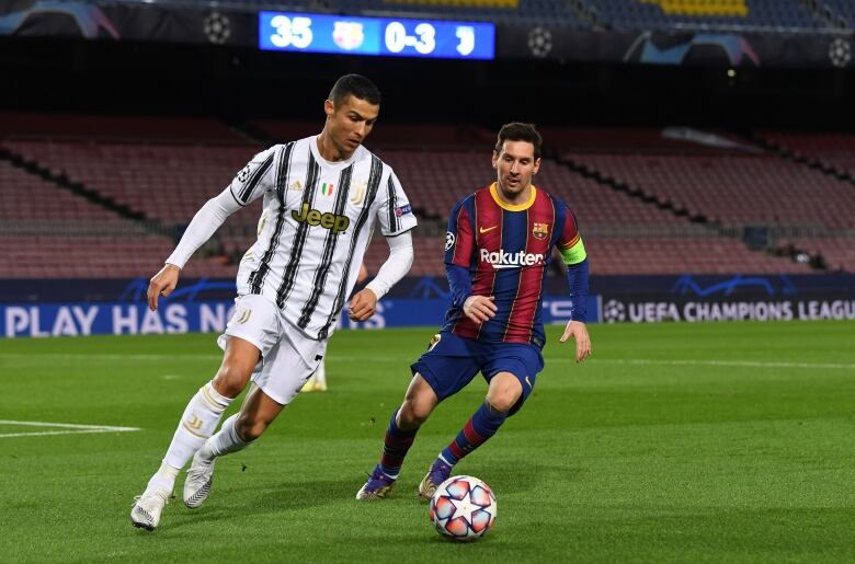 Messi vs Ronaldo video: Cristiano nets 2 PKs; Juventus tops Barcelona -  Sports Illustrated