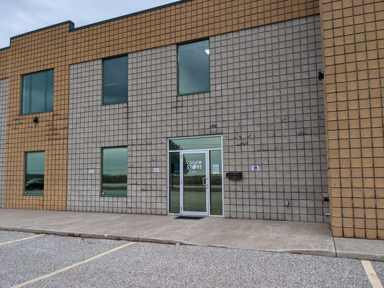 What happened to CookStore.ca? Company gets flurry of complaints before going offline CBC News