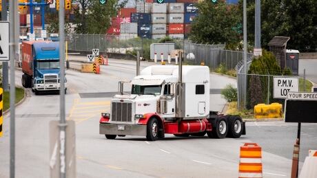 PORT LOCKOUT