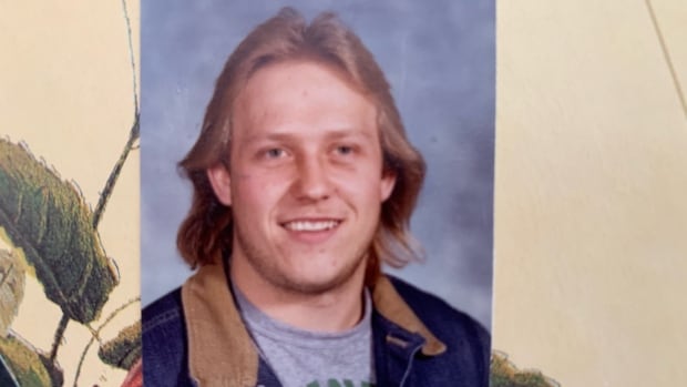 'A family shattered': Son and sister of murder victim testify at faint hope hearing | CBC News 'A family shattered': Son and sister of murder victim testify at faint hope hearing | CBC News