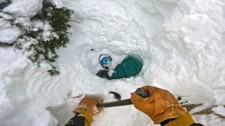 Francis Zuber tree well rescue Ian Steger Mount Baker Washington State March 2023