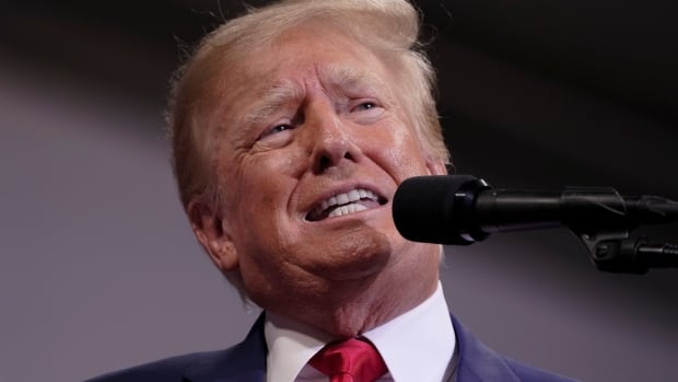 Special prosecutor critical of FBI handling of Trump-Russia investigation, but no new charges in final report