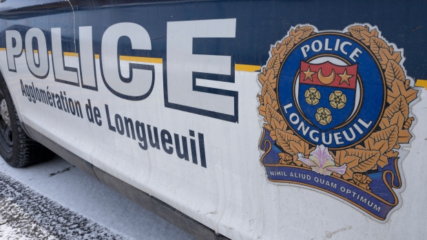 5 arrested in connection with fatal shooting of man on Montreal's South Shore; Longueuil police are investigating after a man in his 30s died in a house fire\.