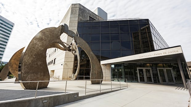 Winnipeg construction manager gets house arrest for luring foreign workers into unauthorized jobs: CBSA