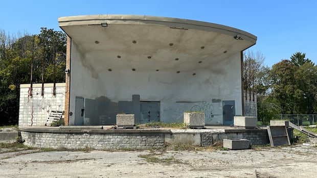 Province reviewing options for Windsor Stadium amid push for Jackson Park band shell restoration