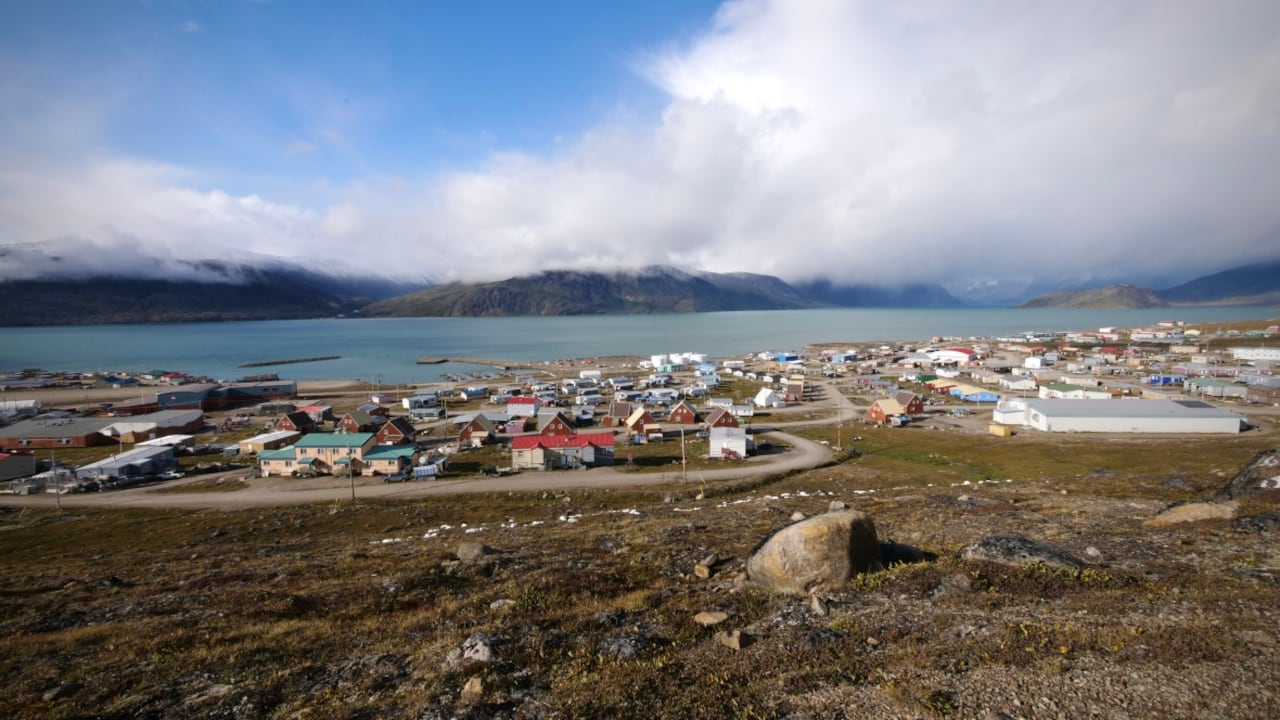 Pangnirtung Schools, Offices Closed Indefinitely Amid Third Day of Water Outage Emergency
