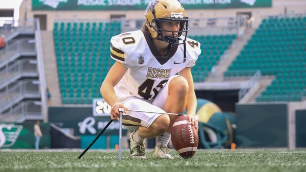 Manitoba s Turner To Become 1st Woman To Play In Regular season U 